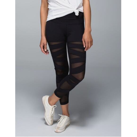 Lululemon High Times Crop Tech Mesh in Black // 4 - Picture 1 of 12
